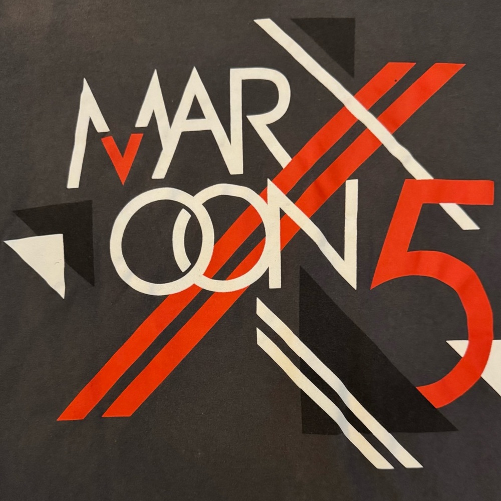 Maroon 5 Tee Women’s Small 2013